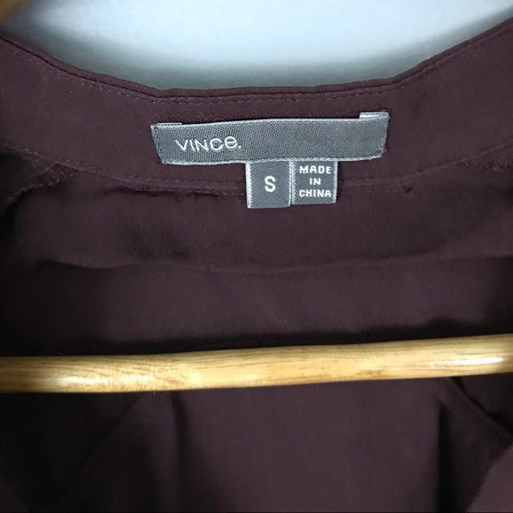 Vince burgundy double-front silk blouse size small - Picture 4 of 6